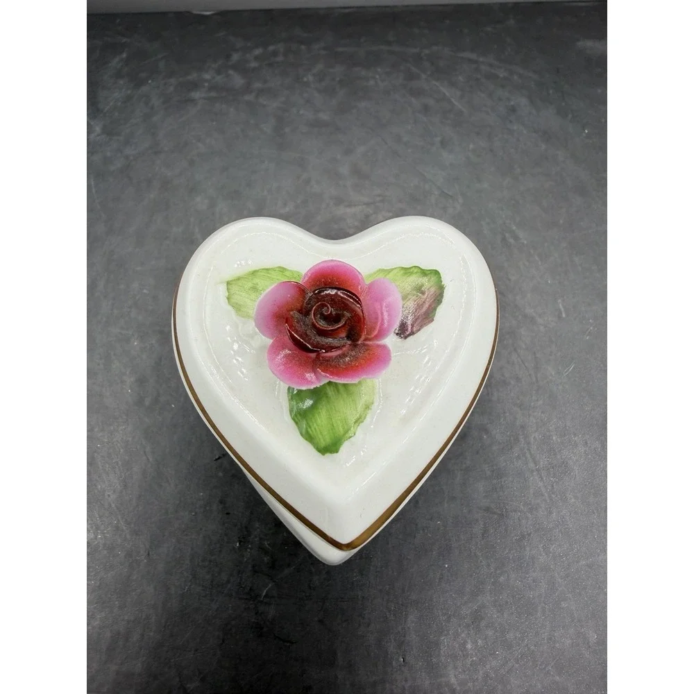 👑❤️ Staffordshire Crown Heart-Shaped Trinket Box with 3D Rose 🌹✨